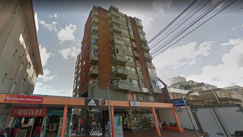 Apartamento Frente Al Mar En El Centro De Piriapolis
