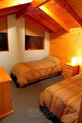 Turístico Cabaña En Venta Ubicado En Villa Arelauquen, Bariloche