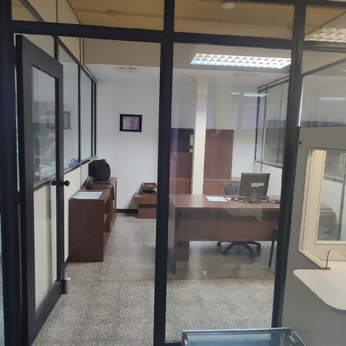 Venta Galpon En La Zona Industrial De La Trinidad Espectacular Edificio/galpón Industrial, Mejor Ubicación Imposible