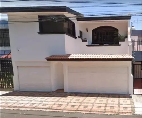 Casa En Renta Las Aguilas Zapopan en Casas, 3 baños | Metros Cúbicos
