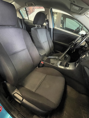 Mazda 3 2011 Standard