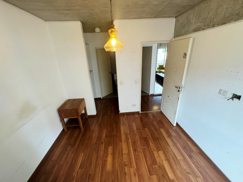 Dos Ambientes Con Cochera En Venta En San Fernando