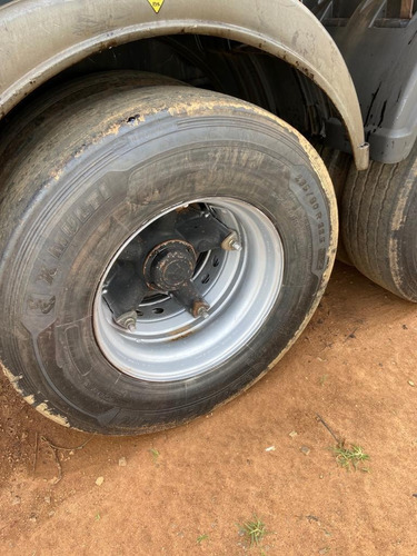 Carreta Randon Tanque Tanesfil Ano 1999/ Batatais Caminhões