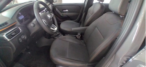 Imagen 16 de 25 de Renault Duster Oroch Iconic 1.3 2wd Cvt 0km