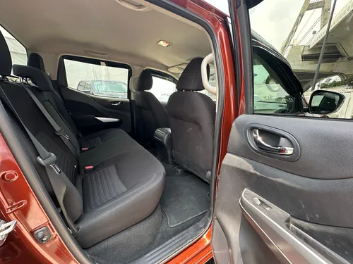 Nissan Frontier 2.5 Le Mt