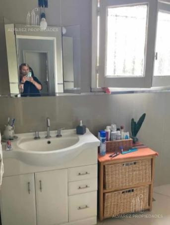 Imagen 8 de 8 de Casa 4 Ambientes Venta Hurlingham Oportunidad Barrio Inglés