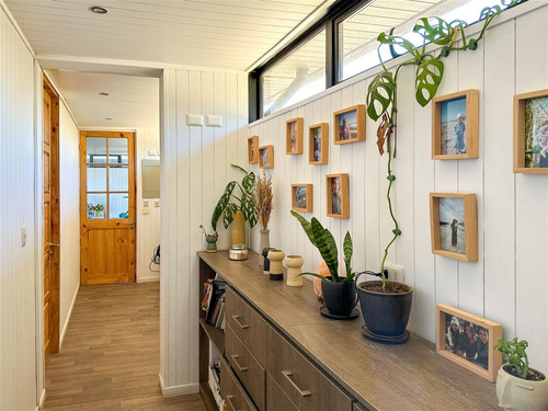 Casa En Venta En Pichilemu, Con Gran Vista Al Mar