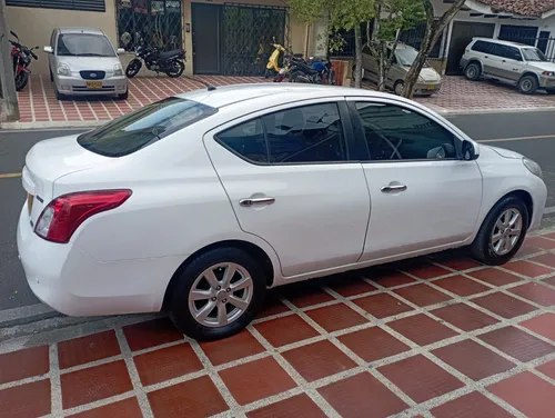 Nissan Versa 1.6 Advance