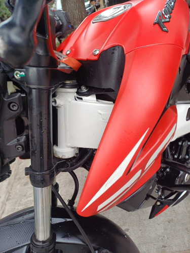 Rouser Ns 200
