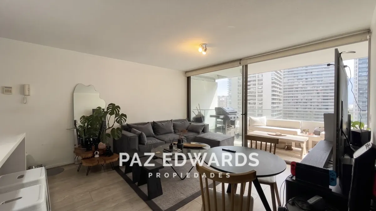 Moderno Edificio A Pasos De Parque Arauco | 2d + 1b
