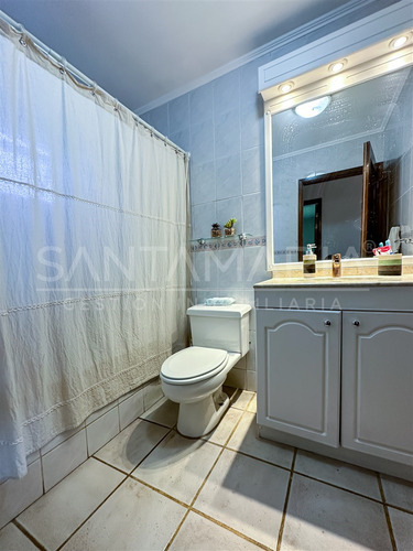 Arriendo Casa Ubicada En La Foresta, San Pedro De La Paz.