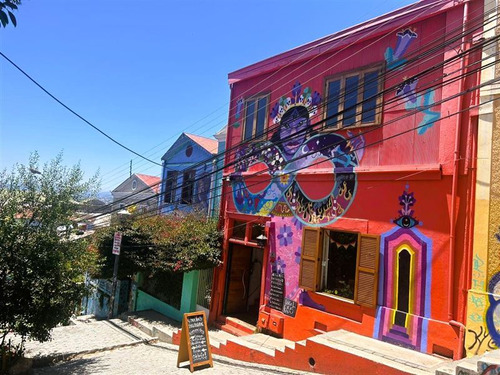 Pintoresco Edificio Comercial En Cerro Alegre