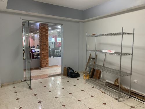 Local Comercial En Alquiler En San Isidro