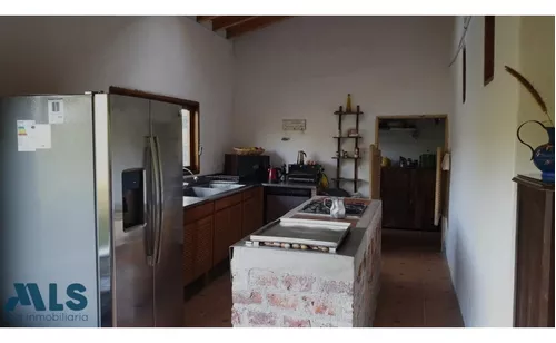Grandiosa Finca Con Cultivos De Aguacate Hass(mls#247937)