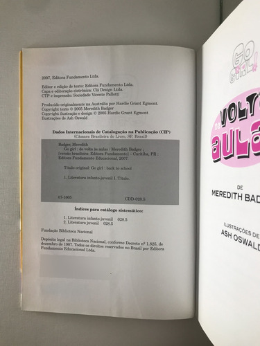 Livro De Volta Às Aulas Go Girl Meredith Badger - B4