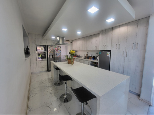 Vendo Preciosa Y Moderna Casa En Lo Cañas