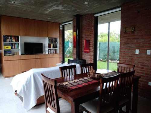 Imagen 7 de 18 de 490 Esquina 132 - Casa 2 Dormitorios En Venta - Gorina