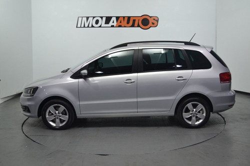 Imagen 4 de 12 de Volkswagen Suran 1.6 Trendline Mt 2016-imolaautos