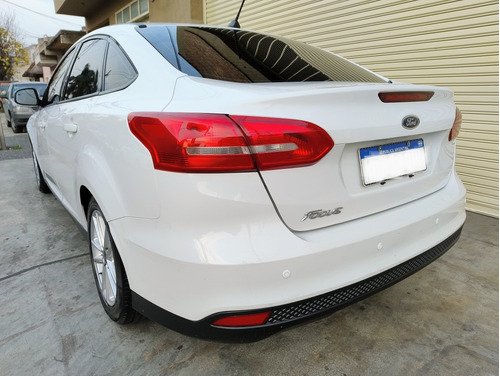 Ford Focus III 1.6 Sedan S