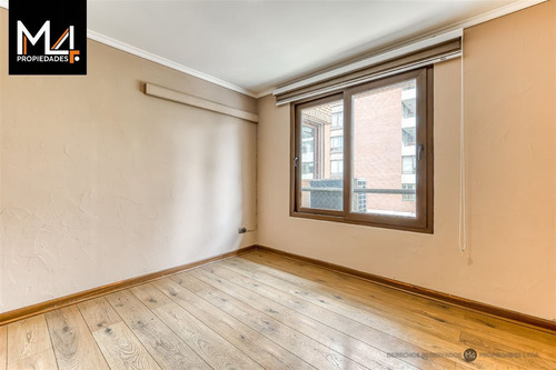 Departamento Amplio En Arriendo De 4 Dorm. En Las Condes
