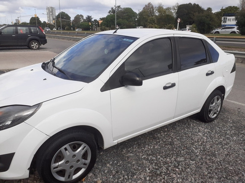 Ford Fiesta 1.6 Max One Ambiente Plus 98cv 2014