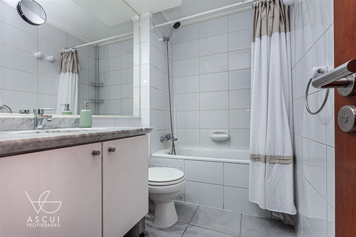 Departamento En Venta De 3 Dorm. En Lo Barnechea
