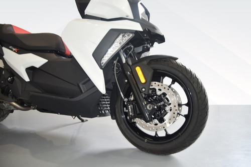 Imagen 8 de 12 de Bmw C 400x