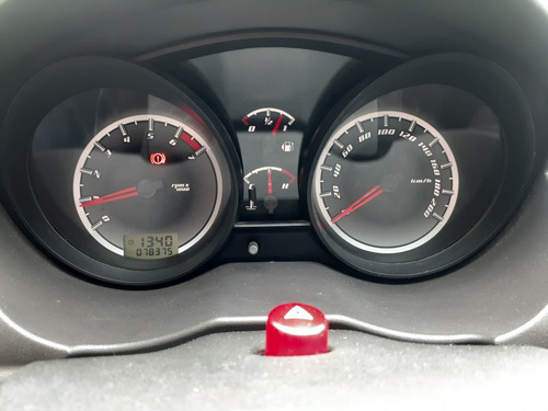 Imagem 6 de 14 de Ford Fiesta 1.0 Rocam Hatch 8v Flex 4p Manual