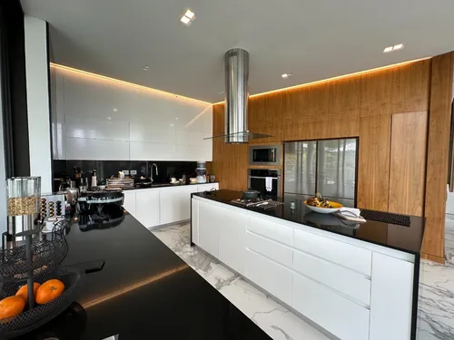 La Casa Mas Exclusiva Del Alto De Palmas! Excelente Ubicacion Y Precio! Como Nueva! Con