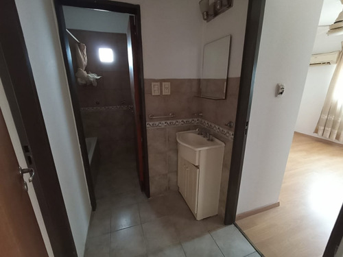 Departamento En Alquiler En Calle 8 Entre 34 Y 35
