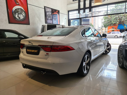 Jaguar Xf 2.0 Prestige Turbocharged Gasolina 4p Automático