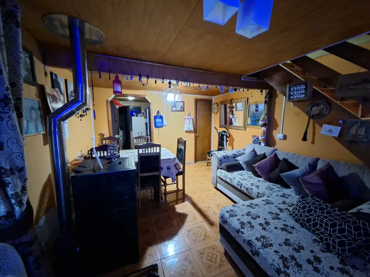 Imagen 4 de 15 de Ampliada Y Regularizada, Casa En Sector Sur De La Ciudad, V