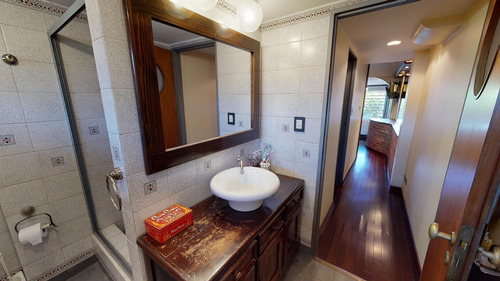 Excelente Casa 5 Ambientes Con Parque En Flores