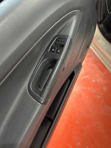 Volkswagen Saveiro 1.6 Cab. Simples Total Flex 2p