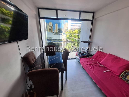 Yb Se Vende Lindo Apartamento En Los Palos Grandes #25-19812