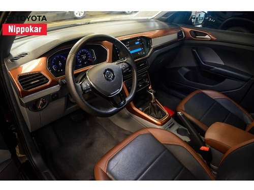 Imagem 2 de 5 de Volkswagen T-cross