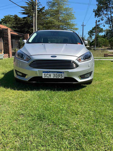 Ford Focus Titanun 2.0