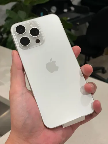 iPhone 15 Pro De 128 Gb - Titanio Blanco (libre) (Usado)