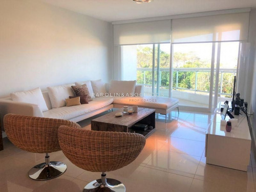 Departamento De 2 Dormitorios En Torre Aquarela, Mansa, Punta Del Este-ref:278