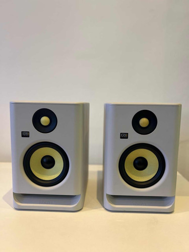 Monitor Krk 5 G4 White Bivolt