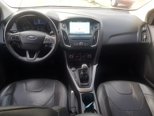 Imagen 7 de 10 de Ford Focus Iii Se Plus 2016