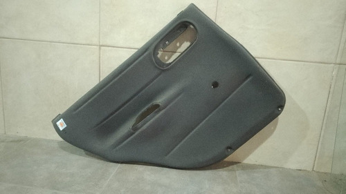 Tapizado De Puerta Trasero Izquierdo Chevrolet Corsa 