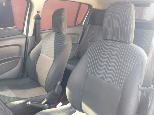 Imagem 6 de 11 de Renault Sandero 2016 1.0 16v Authentique Hi-flex 5p