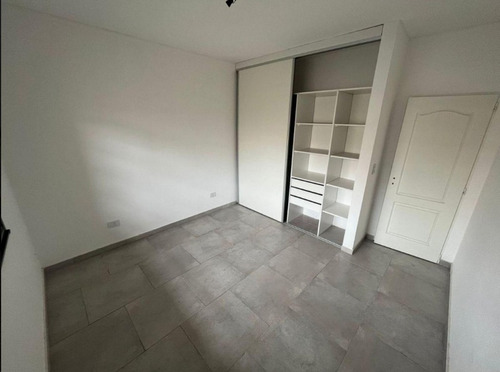 Imagen 2 de 11 de Venta!!! Departamentos 2 Ambientes Planta Alta En Edificio