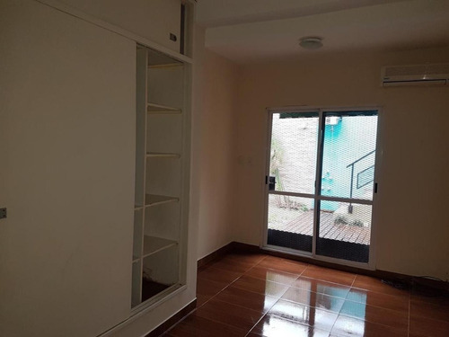Imagen 9 de 11 de Casa En Banfield Este