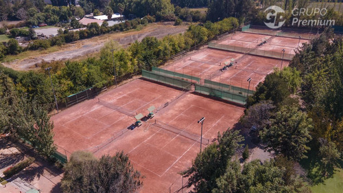 Centro De Eventos Y Deportivo Con Cartera En Venta En Maipú