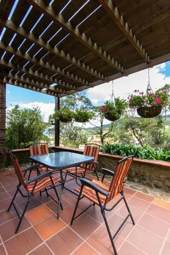 Casa En Venta En Loma Del Escobero. Cod V1148