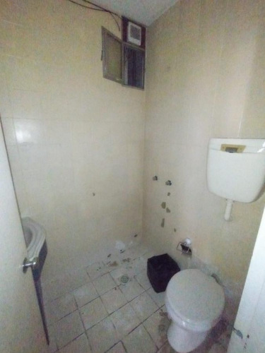 Imagen 7 de 9 de Oficina -oficina En Ciudad Vieja, Prox Plaza Zabala!!