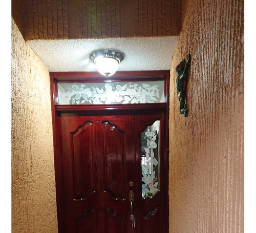 En Venta Casa De 3 Recámaras, 3 Cocheras, 2 1/2 Baños, Amplio Jardin Con Asador Techado, Cuarto De Lavado En La Concepción Ii