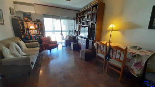 Venta Apartamento 2 Dormitorios, Piso Alto Hermosa Vista. Zona Centro